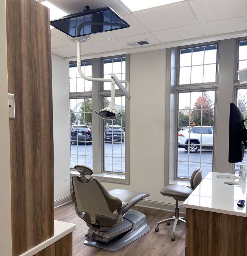 Dentist in Lake Forest